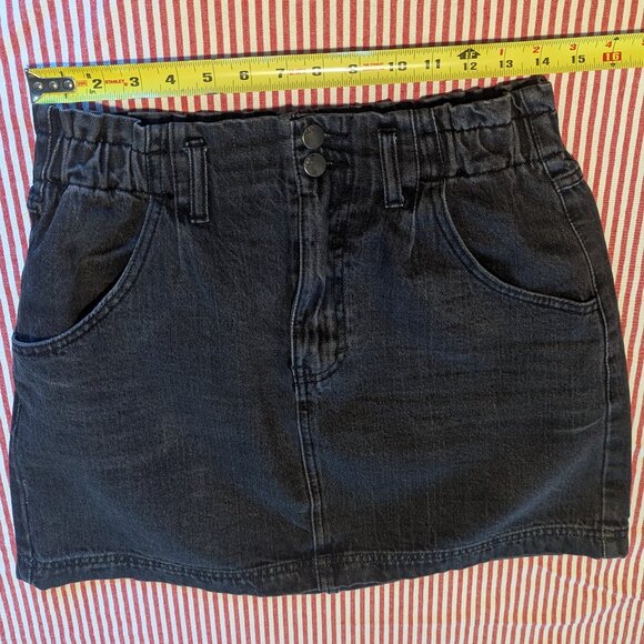 Mini jean skirt with paper bag style waist - Picture 3 of 4